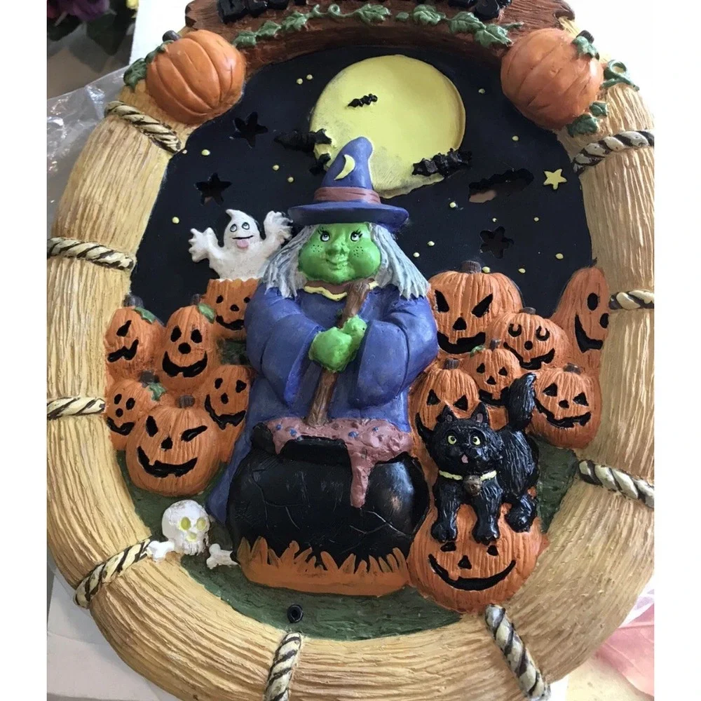 Halloween Autumn Harvest Resin Witch Wreath Musical Lights &‎ Sound New!
